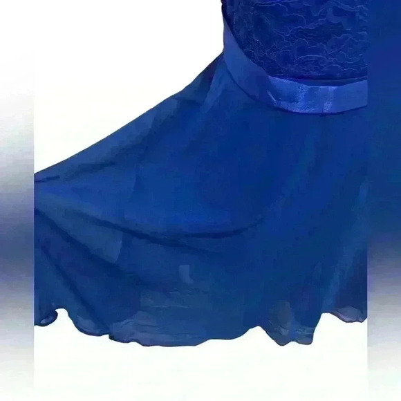 Women’s royal blue lace and chiffon BERY LOVE dress - Picture 3 of 7
